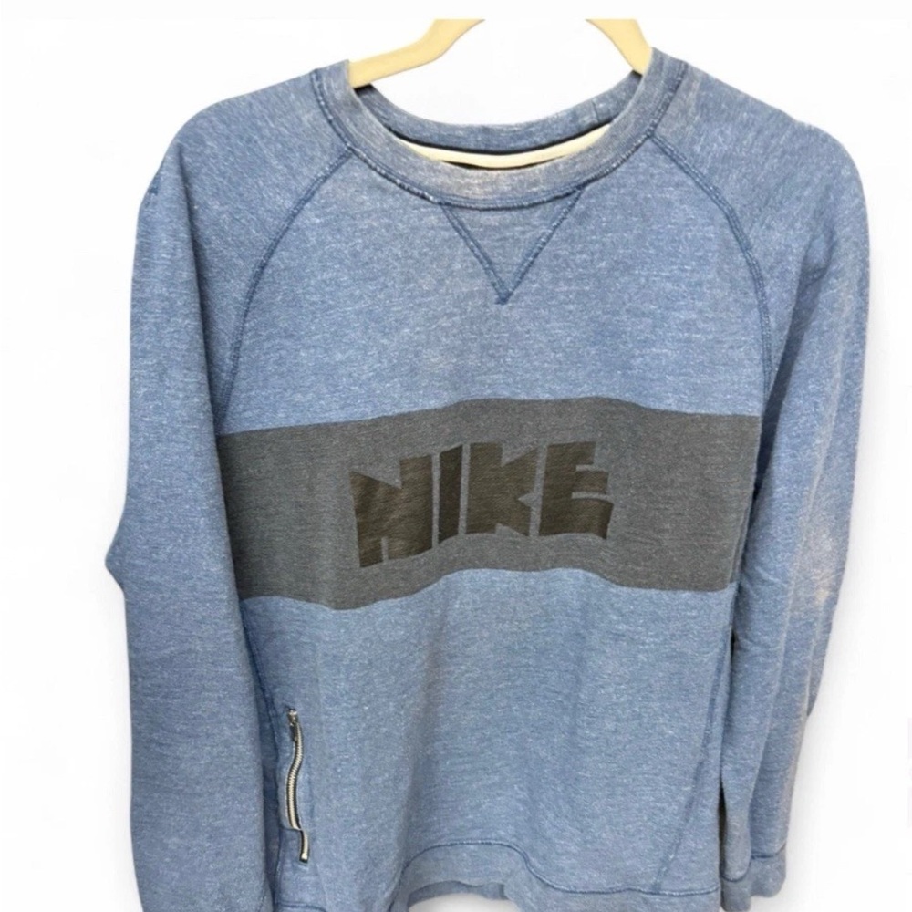 Nike Y2K‎ Vintage Men's Heather Blue and Charcoal Crewneck Sweater
